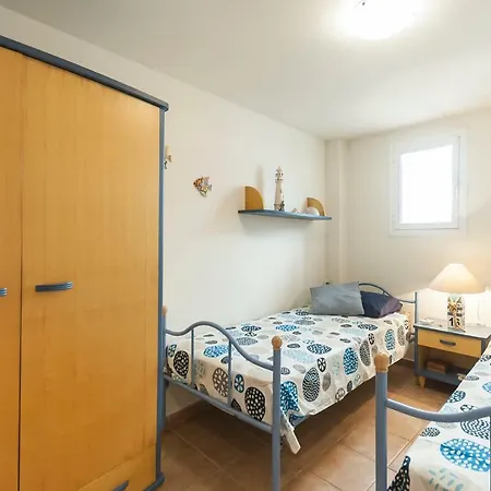 Lets Holidays Codolar 2 *