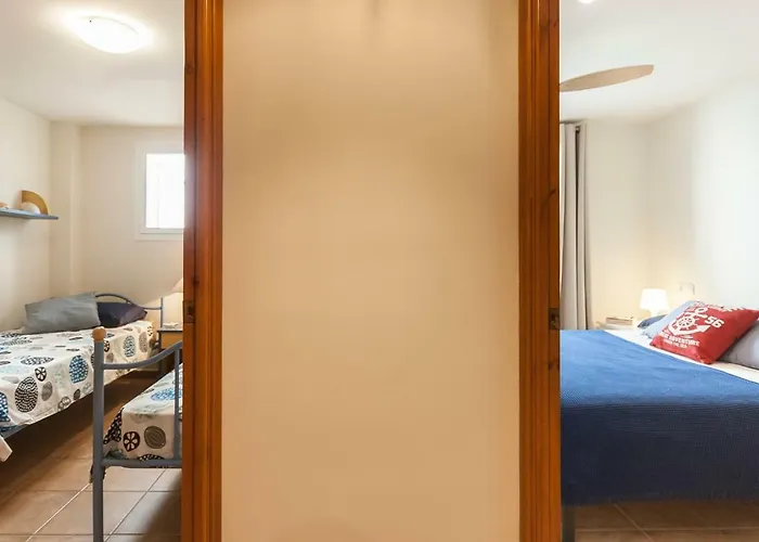 Appartement Lets Holidays Apartment In The Old Town Tossa 2 *