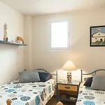 Apartament Lets Holidays In The Old Town Tossa 2 *