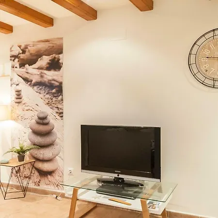 Apartament Lets Holidays In The Old Town Tossa 2