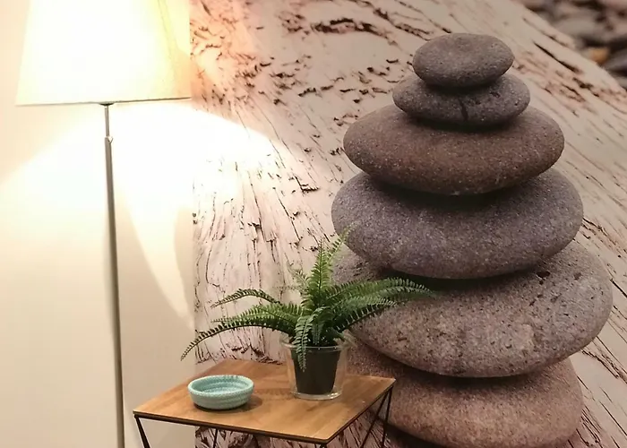 Lets Holidays Apartment In The Old Town Tossa 2 Апартаменты *