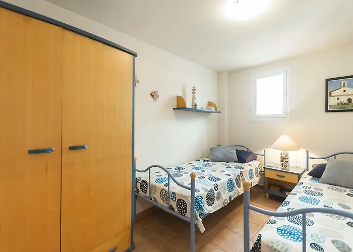 Lets Holidays Apartment In The Old Town Tossa 2 *