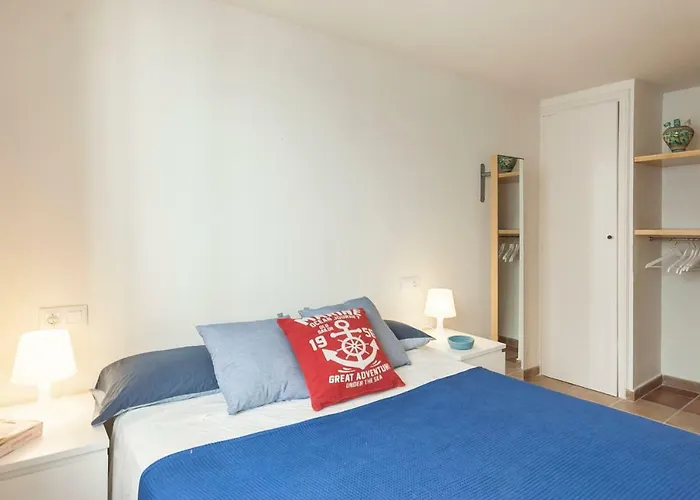 Апартаменты Lets Holidays Apartment In The Old Town Tossa 2 *