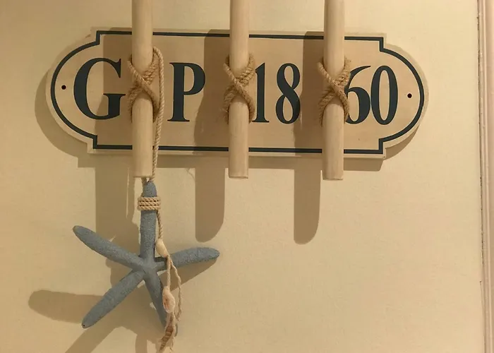 Lets Holidays Apartment In The Old Town Tossa 2 * Тосса-де-Мар