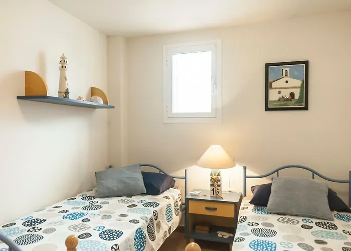 Апартаменты Lets Holidays Apartment In The Old Town Tossa 2 *